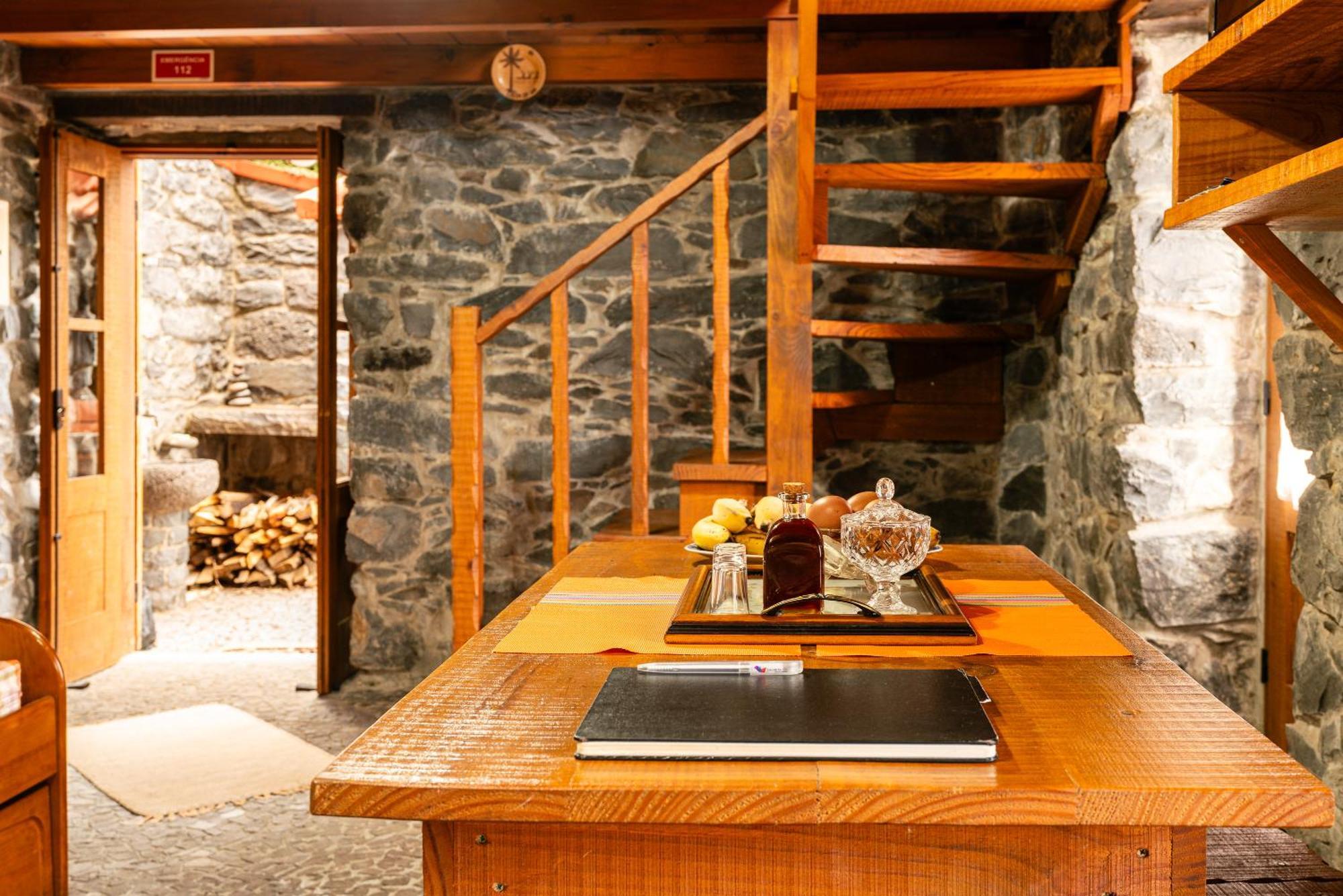 King'S House - Centennial House Ribeira do Raposo Экстерьер фото